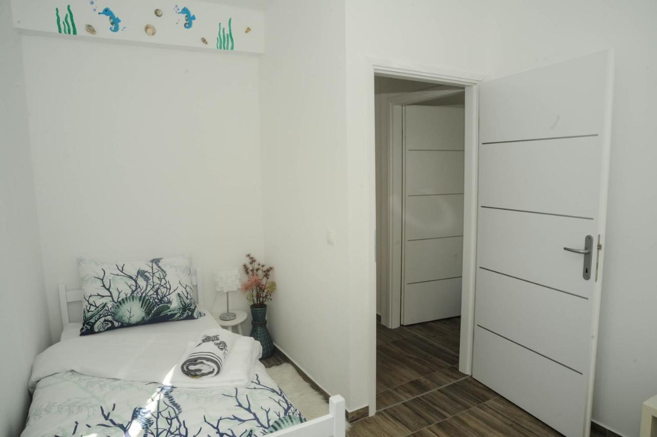Appartamento Zara Esterno foto