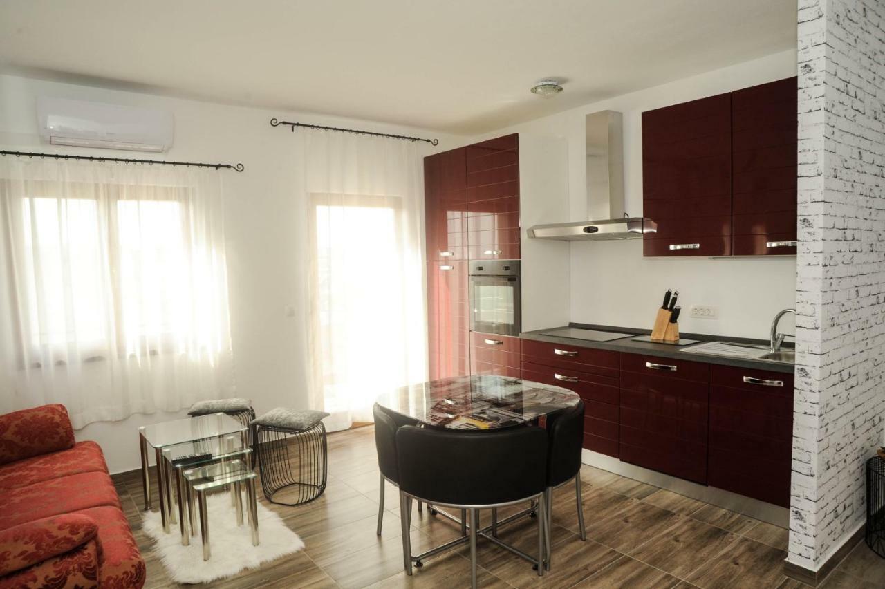 Appartamento Zara Esterno foto