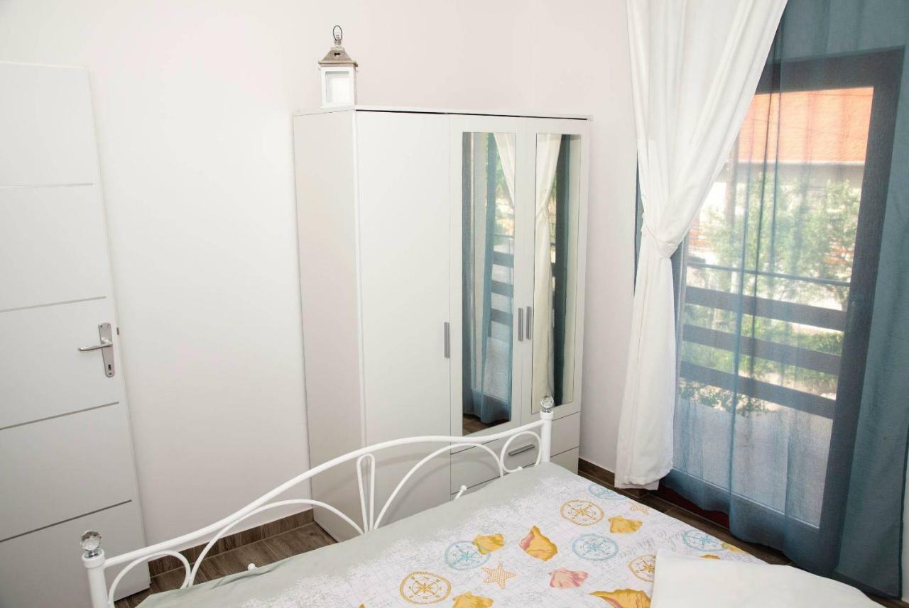 Appartamento Zara Esterno foto